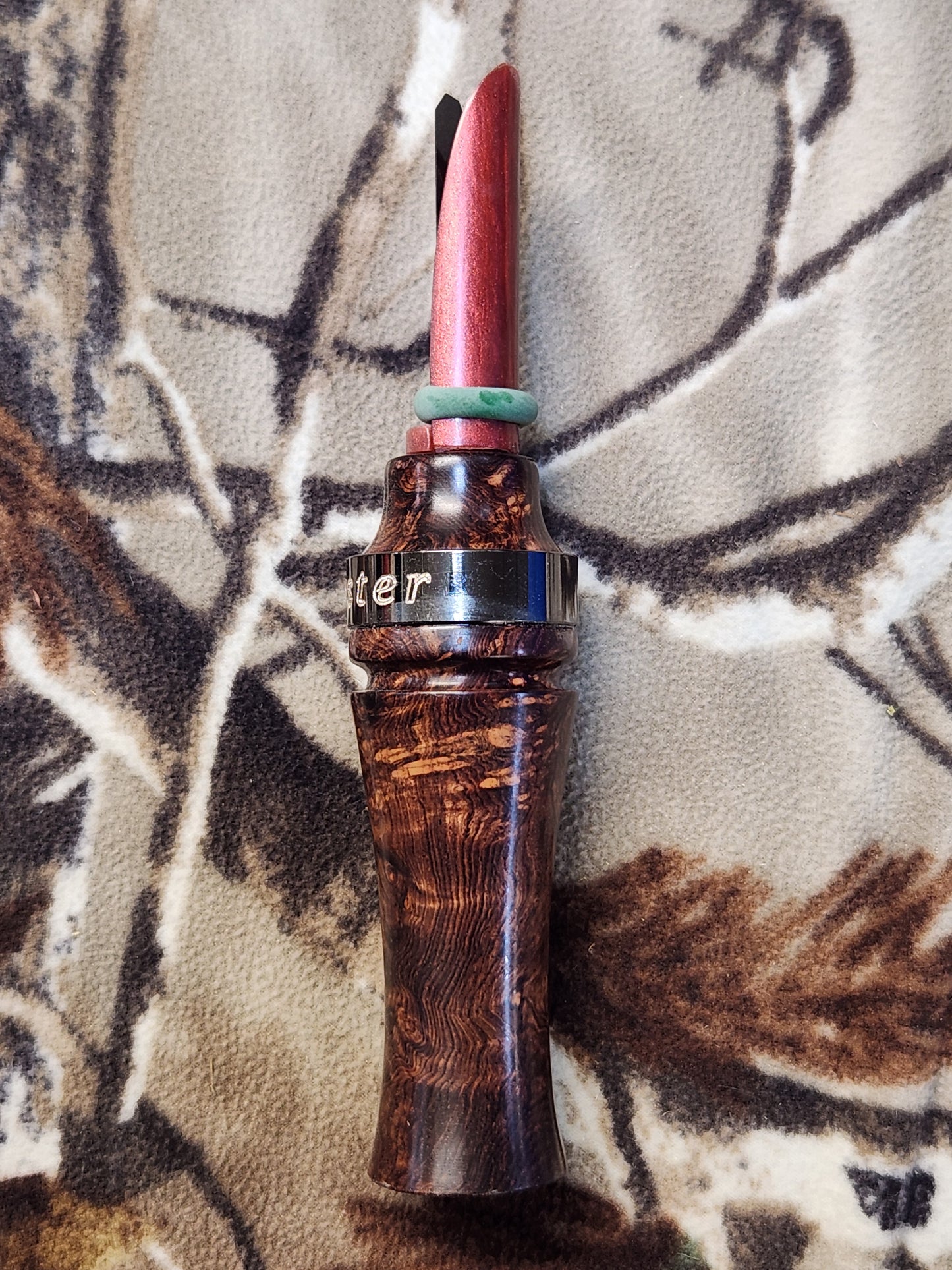 Honduran rose wood burl open reed coyote howler