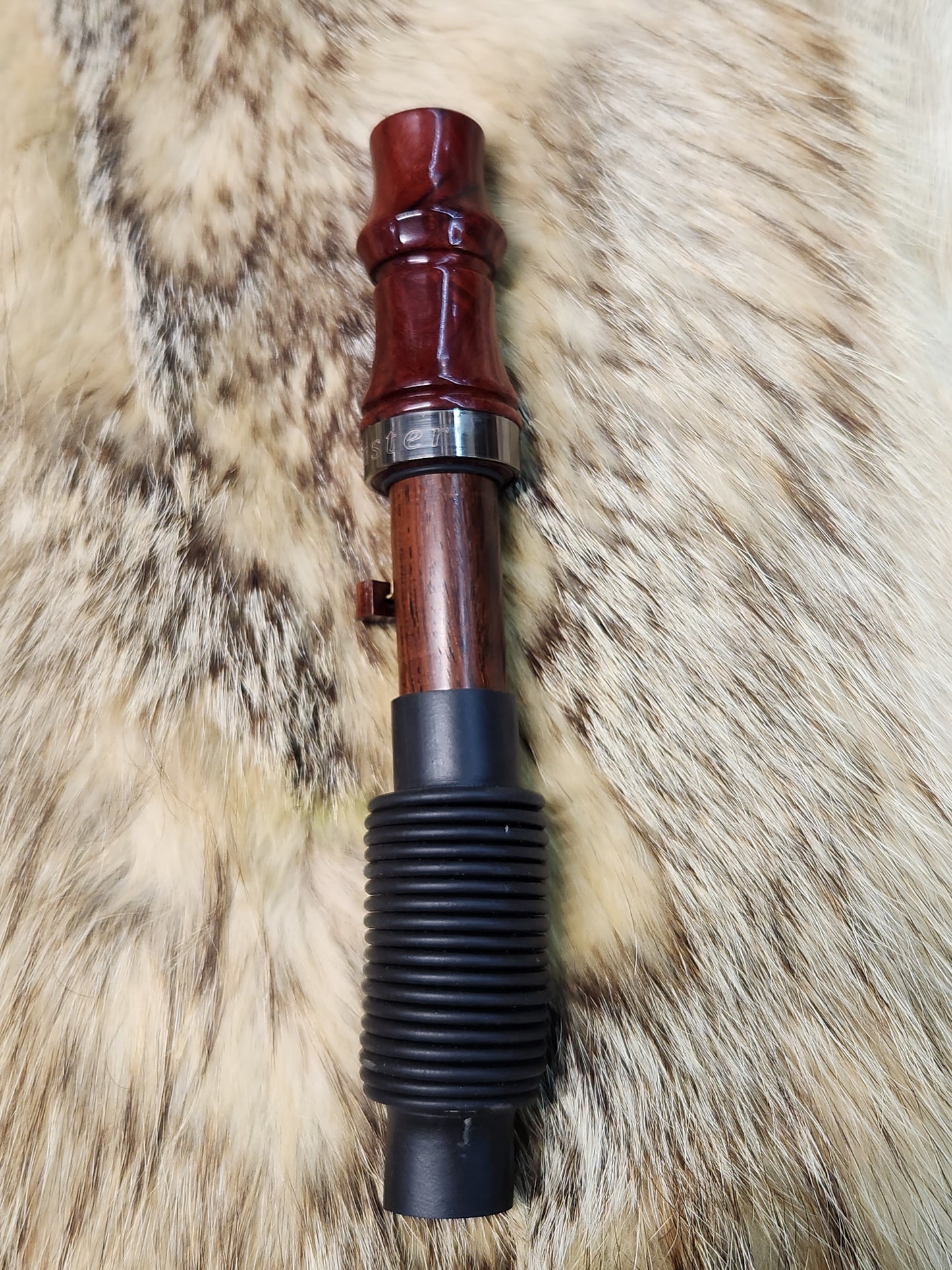 Blood wood burl adjustable deer grunt call