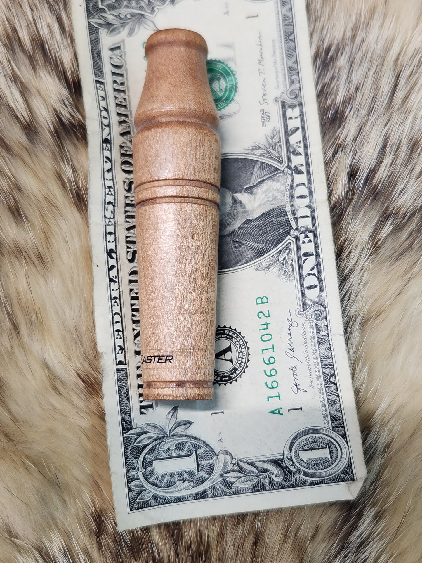 Maple wood Rabbit Distress Coyote call