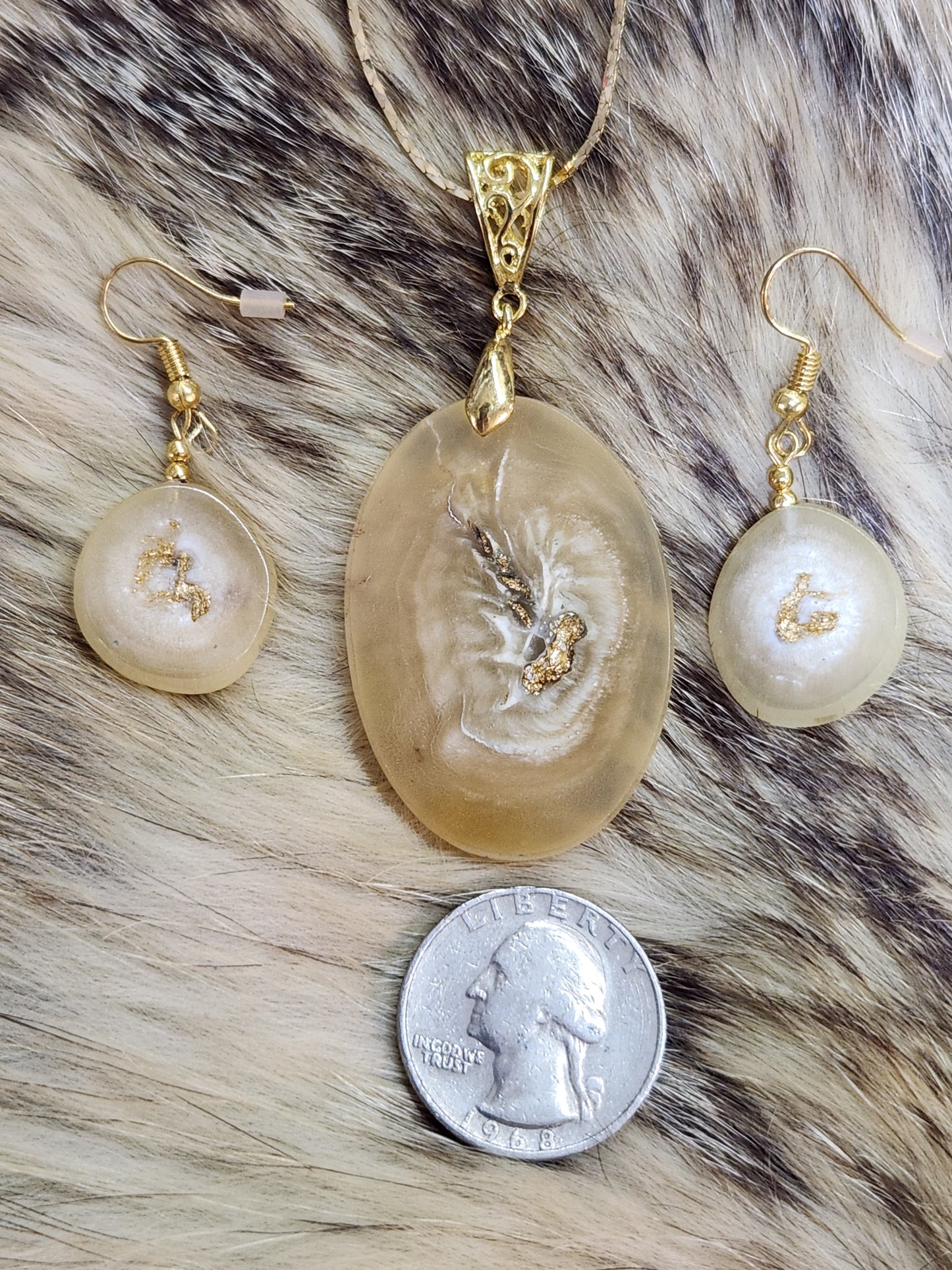 Alaskan muskox horn earrings & neckless with 14kt gold inlay