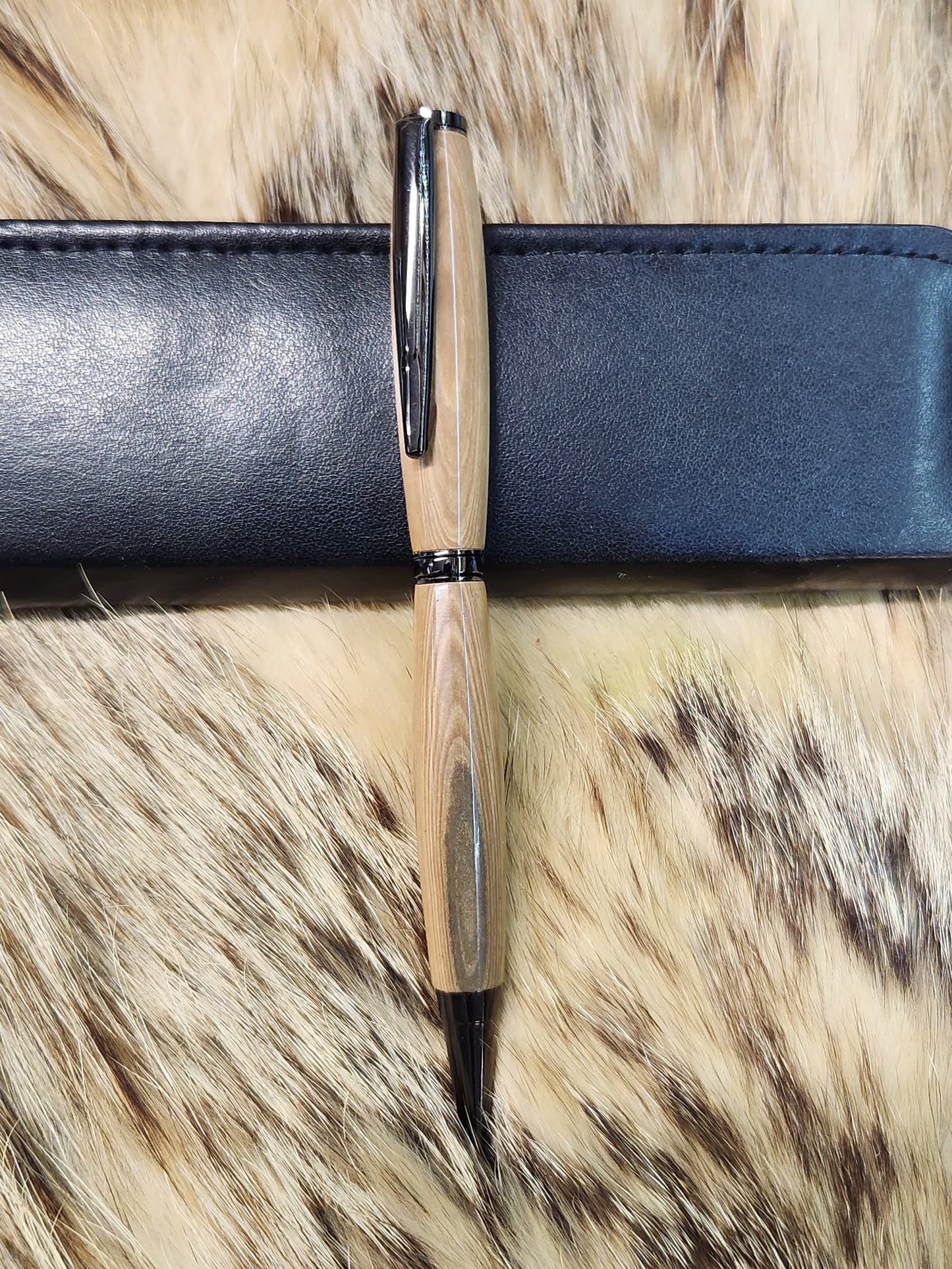 Mammoth ivory cross style pen