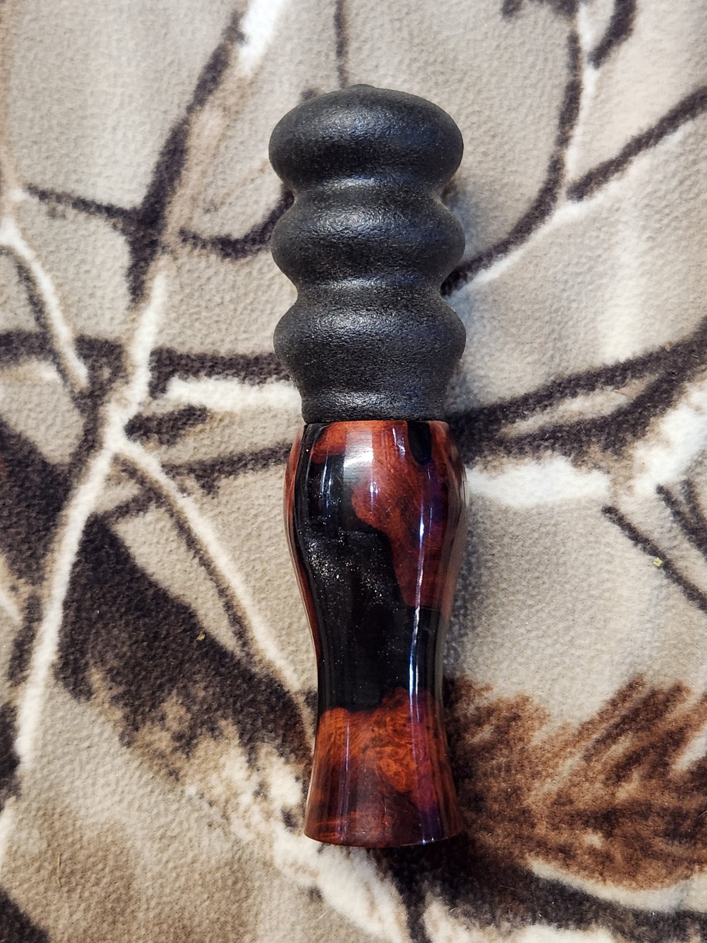 Blood wood burl with resin red squirrel call
