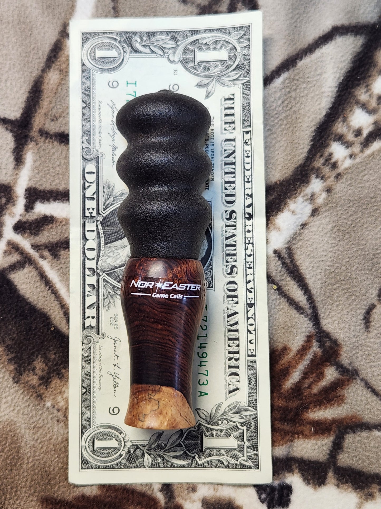 Honduran rose wood Red Squirrel Call