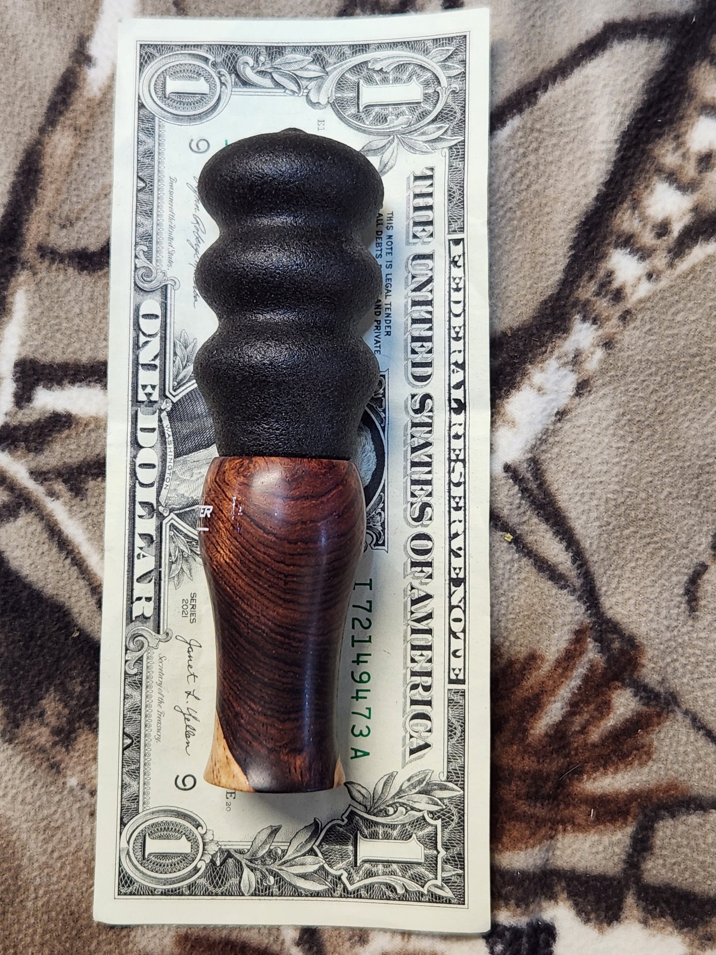 Honduran rose wood Red Squirrel Call