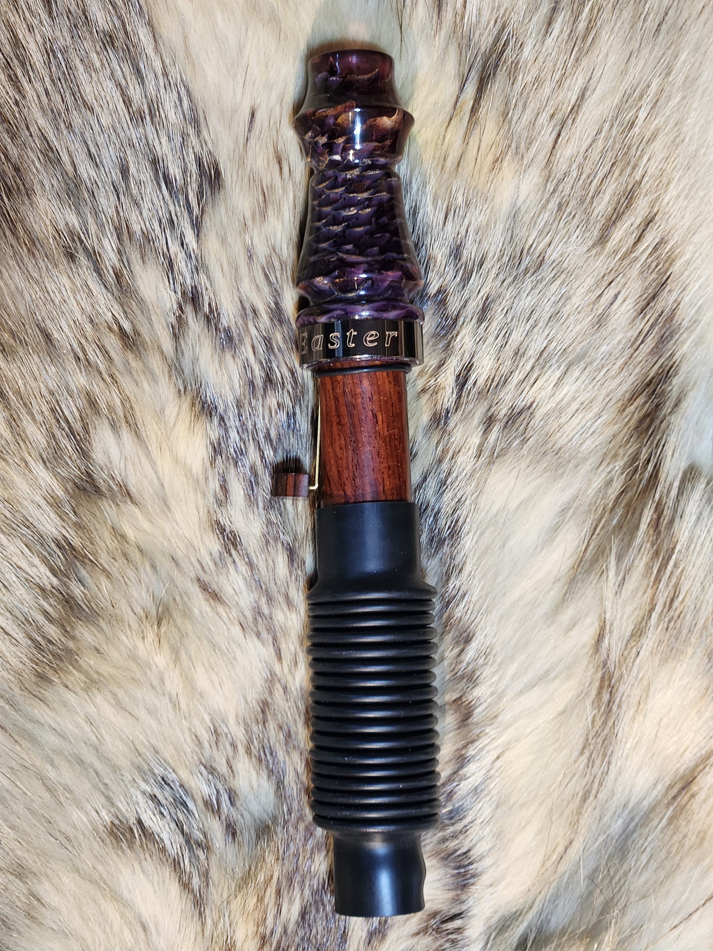 Pine cone in resin adjustable deer grunt call