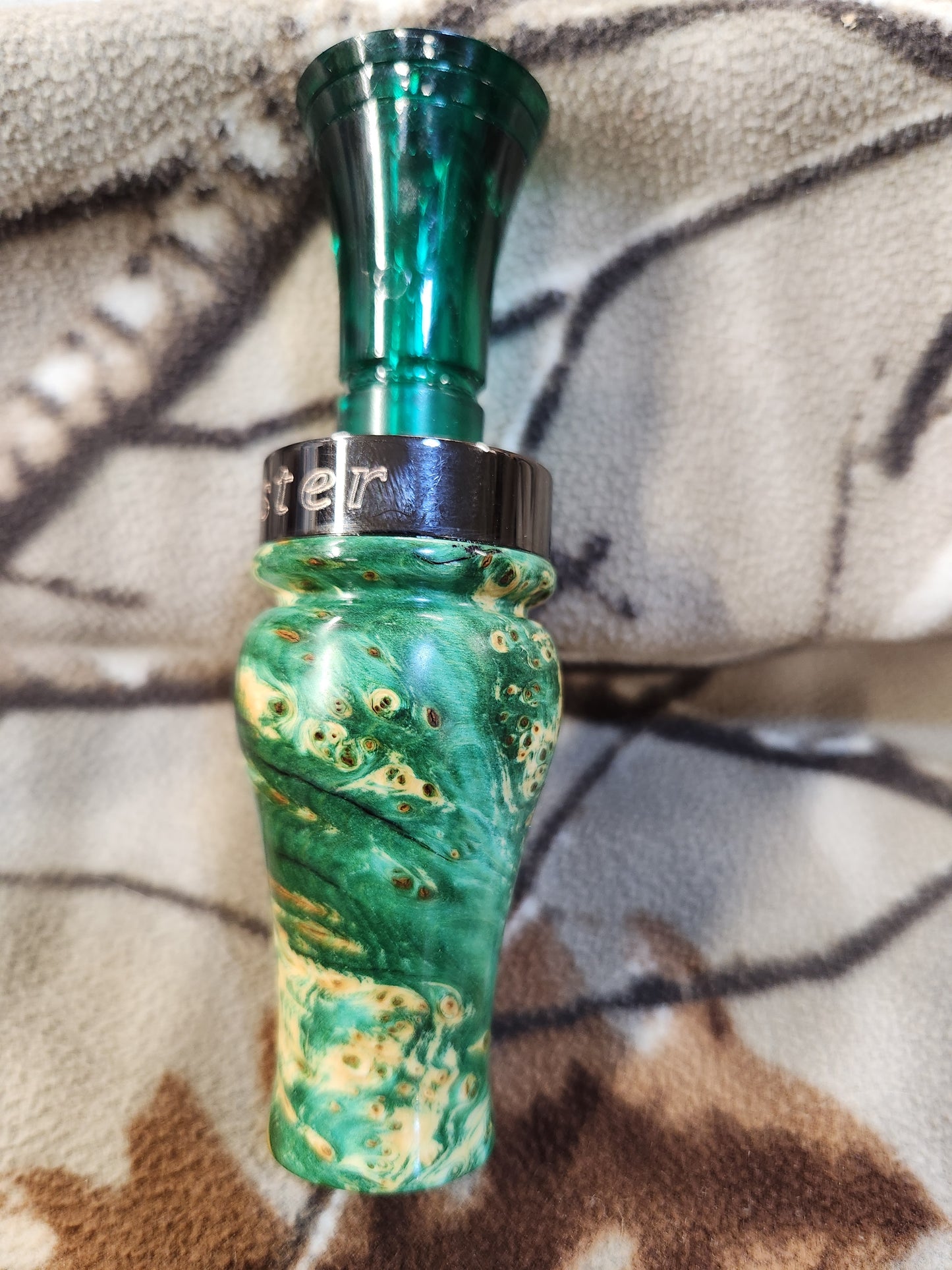 Double reed Yellow cedar burl duck call