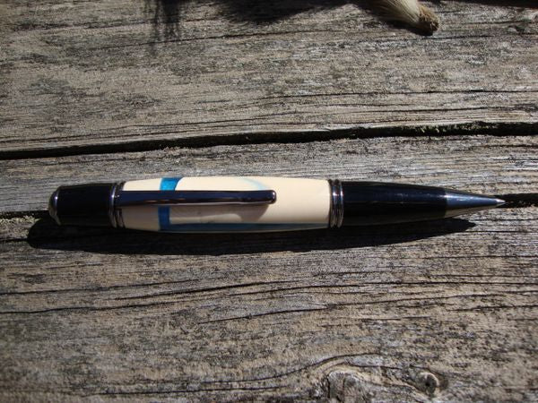 Gatsby style Pen Mammoth ivory Pieces in blue resin